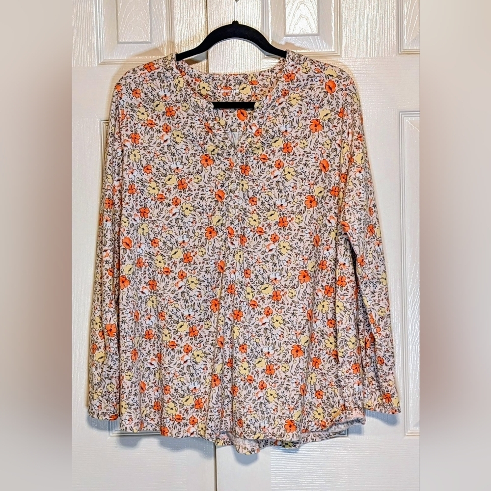 5/$25 Lands’ End Long Sleeve Floral Shirt